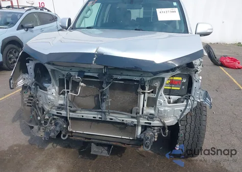 2011 Toyota 4Runner Sr5 V6 z USA, uszkodzony, nr VIN JTEBU5JR1B5033498